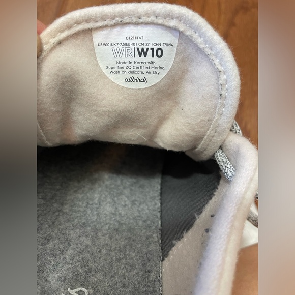 Allbirds woman’s Wool Runner 10 - Picture 3 of 5